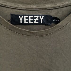 Yeezy Men's Khaki Short Sleeve Tee